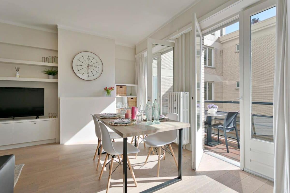 Huswell - Stylish Apartment At The Zeedijk Of Knokke 外观 照片