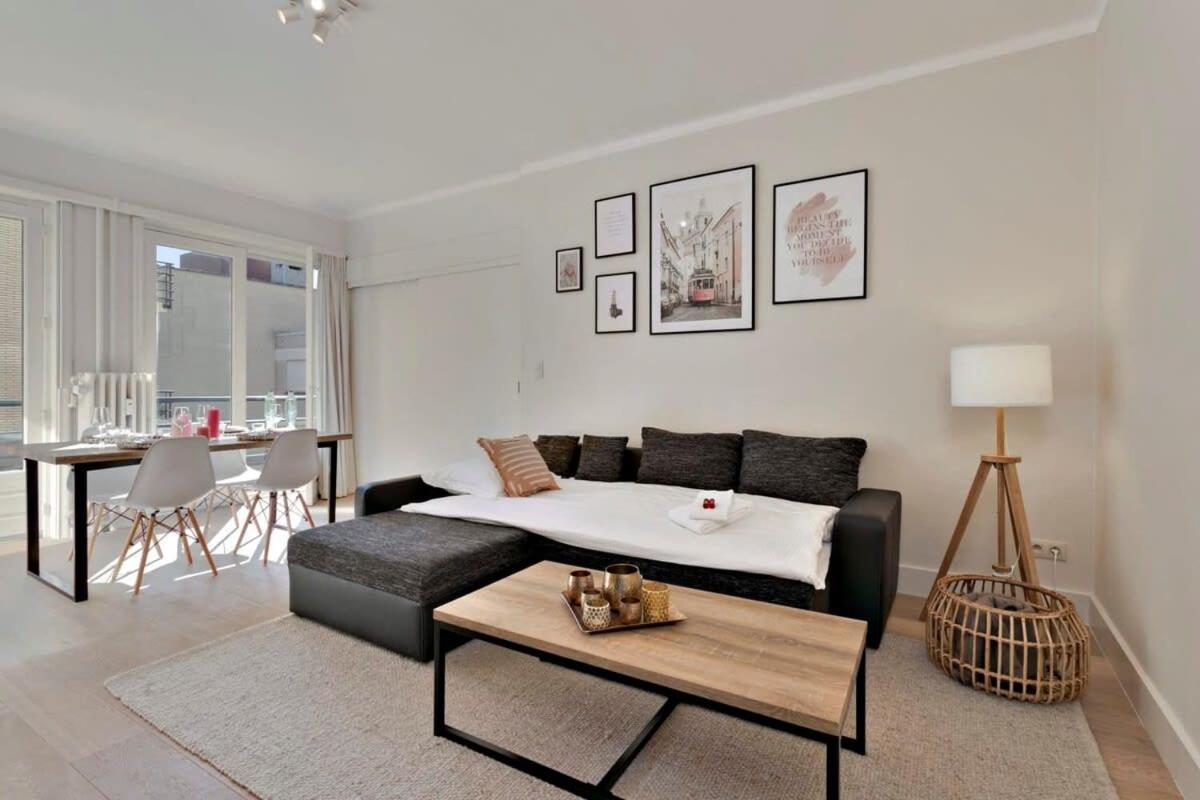 Huswell - Stylish Apartment At The Zeedijk Of Knokke 外观 照片