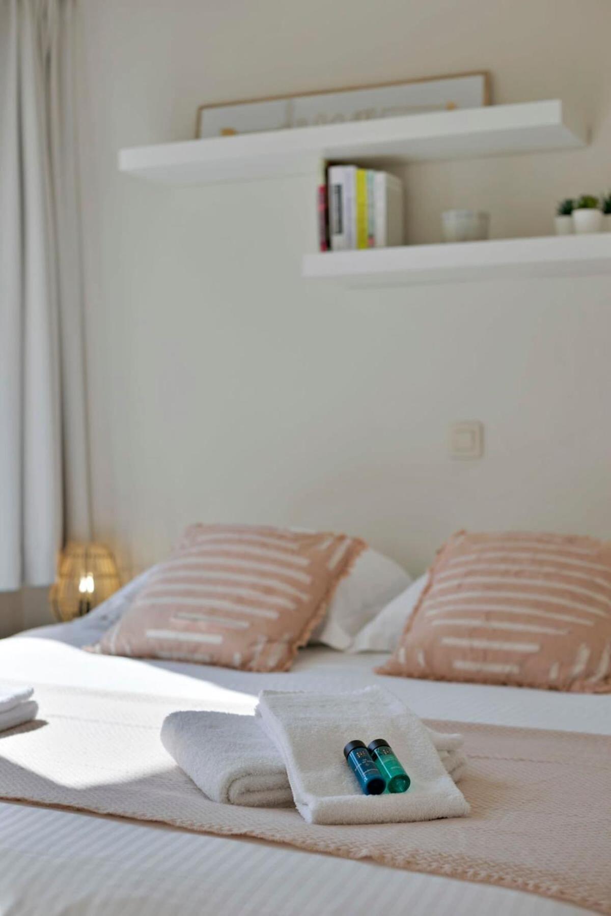 Huswell - Stylish Apartment At The Zeedijk Of Knokke 外观 照片